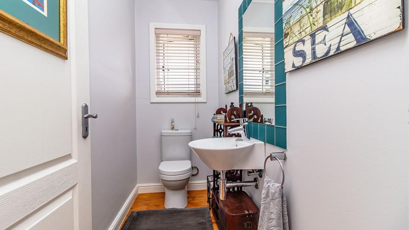 5 Bedroom Property for Sale in Southern Cross Western Cape